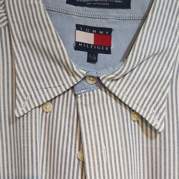 Tommy Hilfiger Men's Striped Dress Shirt - Blue and White EUC Been Dry Cleaned - Picture 6 of 8